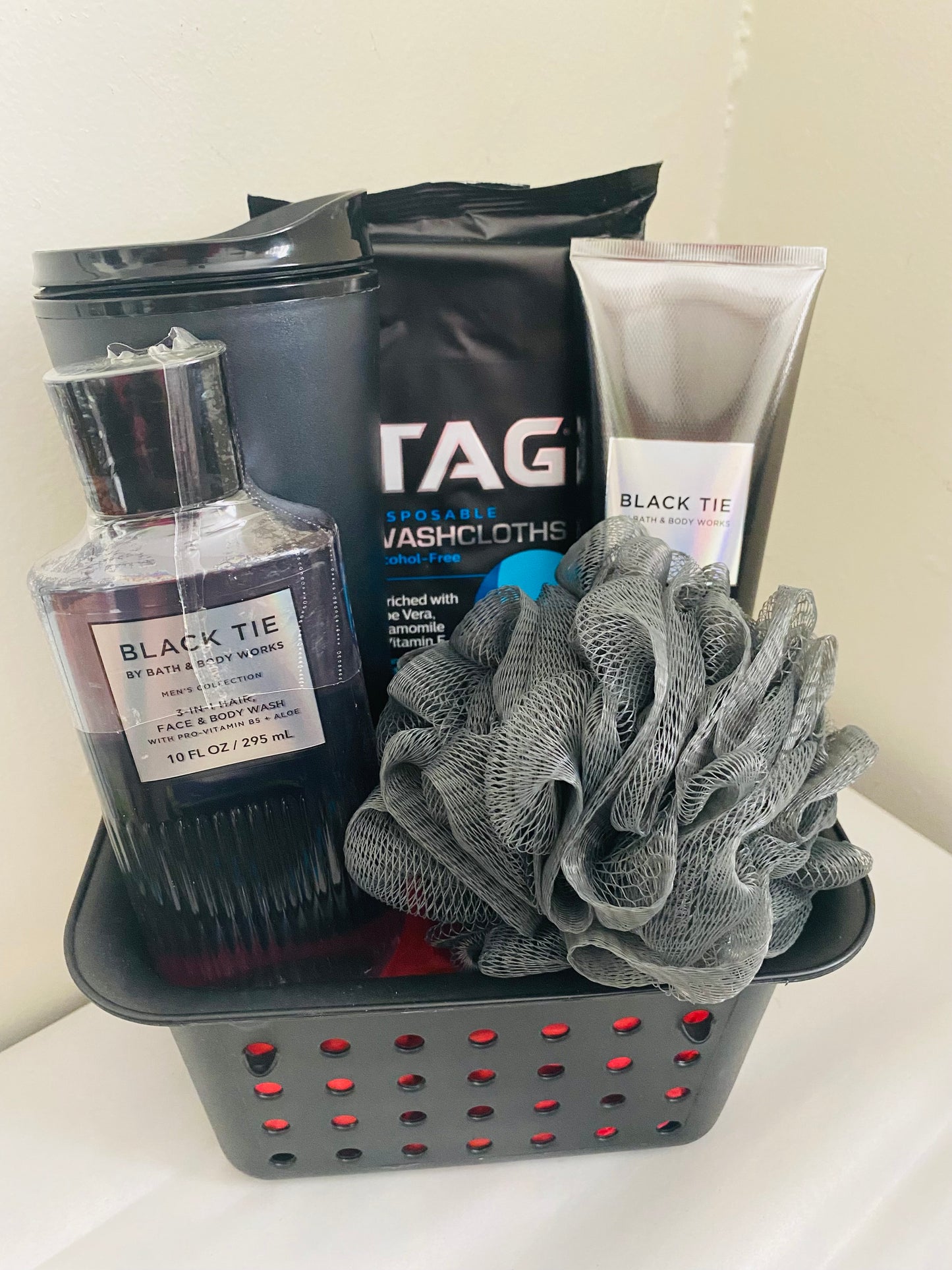 Black Tie Men’s Basket